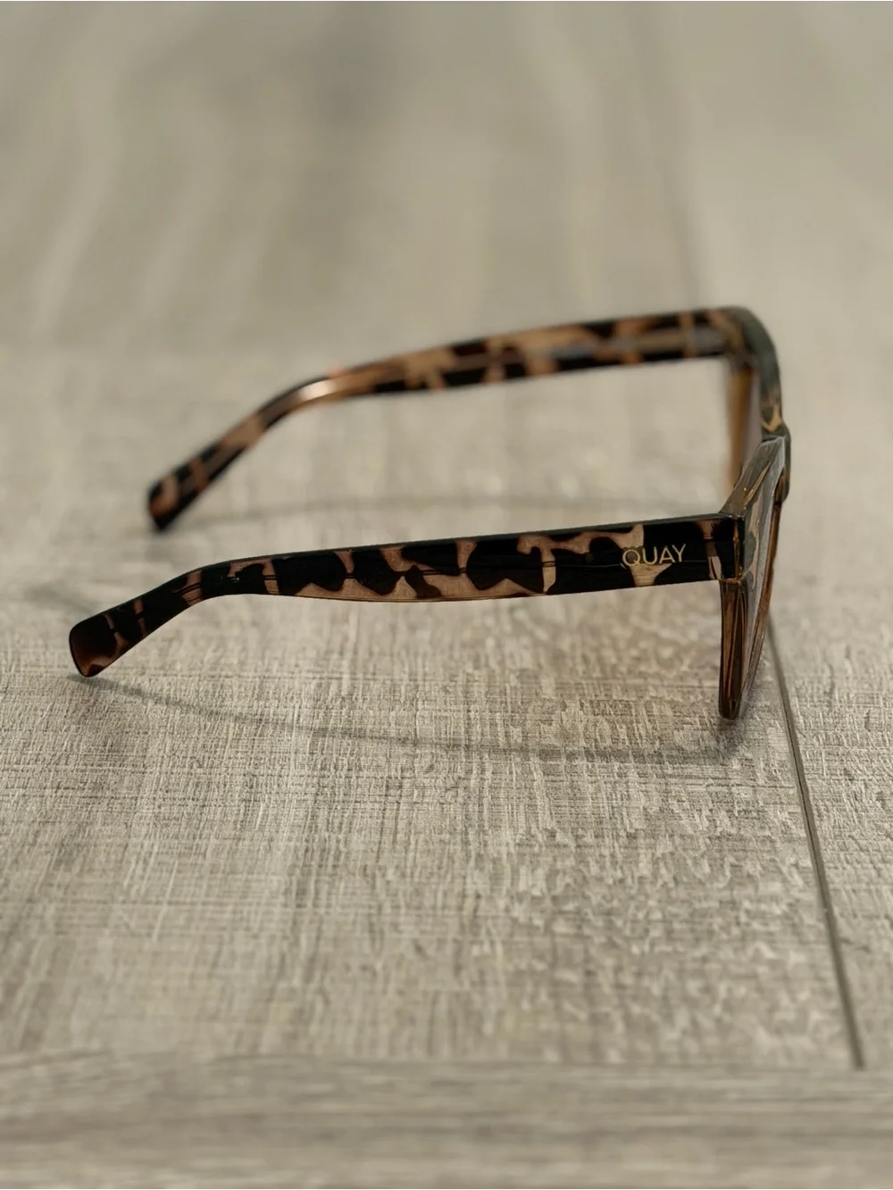 Quay Australia AFTER HOURS Sunglasses - Brown Tortoiseshell Frame